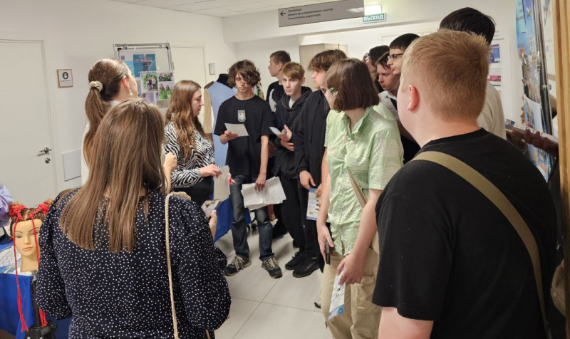 Студенты в гостях у карьерных консультантов