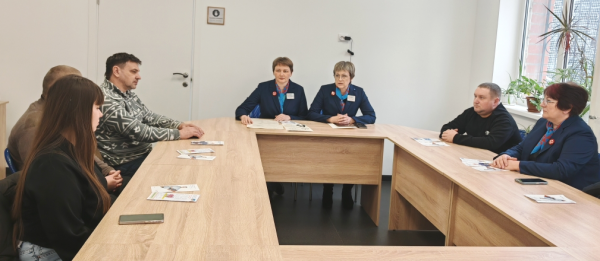 Шестеро посетителей ярмарки вакансий в Красной Яруге получили шанс трудоустроиться