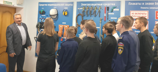 Специалисты Прохоровского кадрового центра познакомили школьников с профессией энергетика