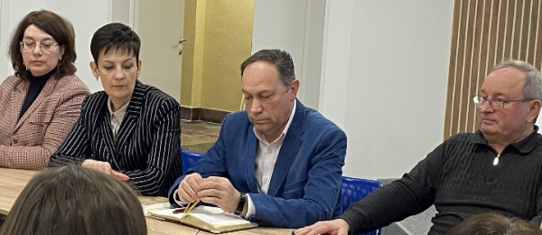 Рабочее совещание в формате круглого стола в Старооскольском кадровом центре