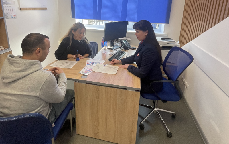 Двести вакансий с проживанием от работодателей предлагает Белгородский районный кадровый центр