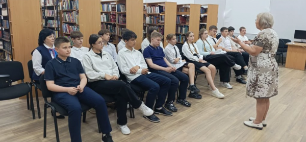 Знакомство с современной библиотекой: экскурсия в рамках проекта маршрутизации молодёжи Знакомство с современной библиотекой: экскурсия в рамках проекта маршрутизации молодёжи