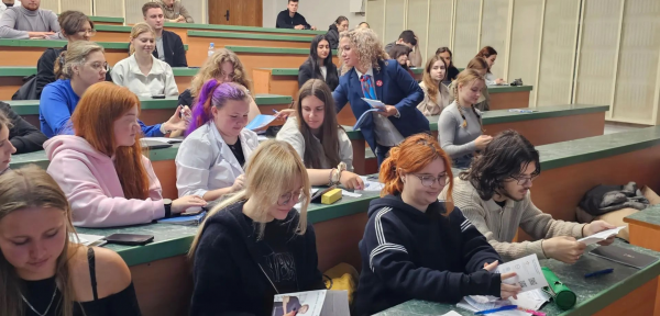 В БелГАУ им. Горина обсудили карьерные лифты для молодежи В БелГАУ им. Горина обсудили карьерные лифты для молодежи