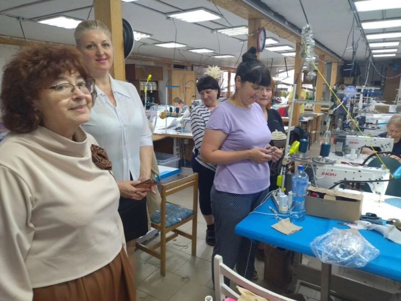 Соискатели Белгородского района посетили Тавровское швейное производство