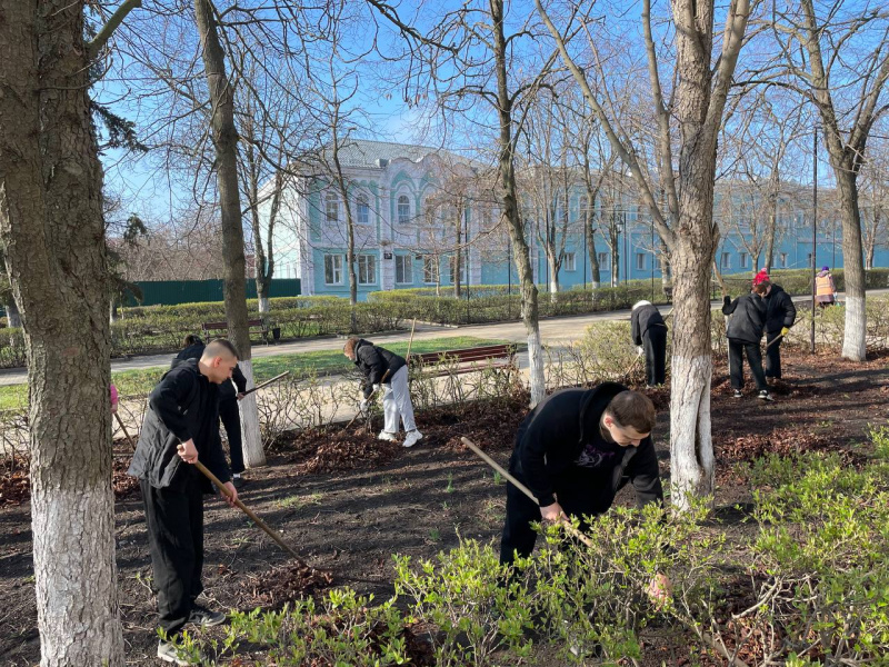 Более 400 подростков Алексеевского района воспользовались возможностью подработать в свободное от учебы время 