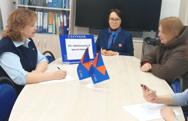 Мини-ярмарка вакансий подарила шанс на трудоустройство троим шебекинцам