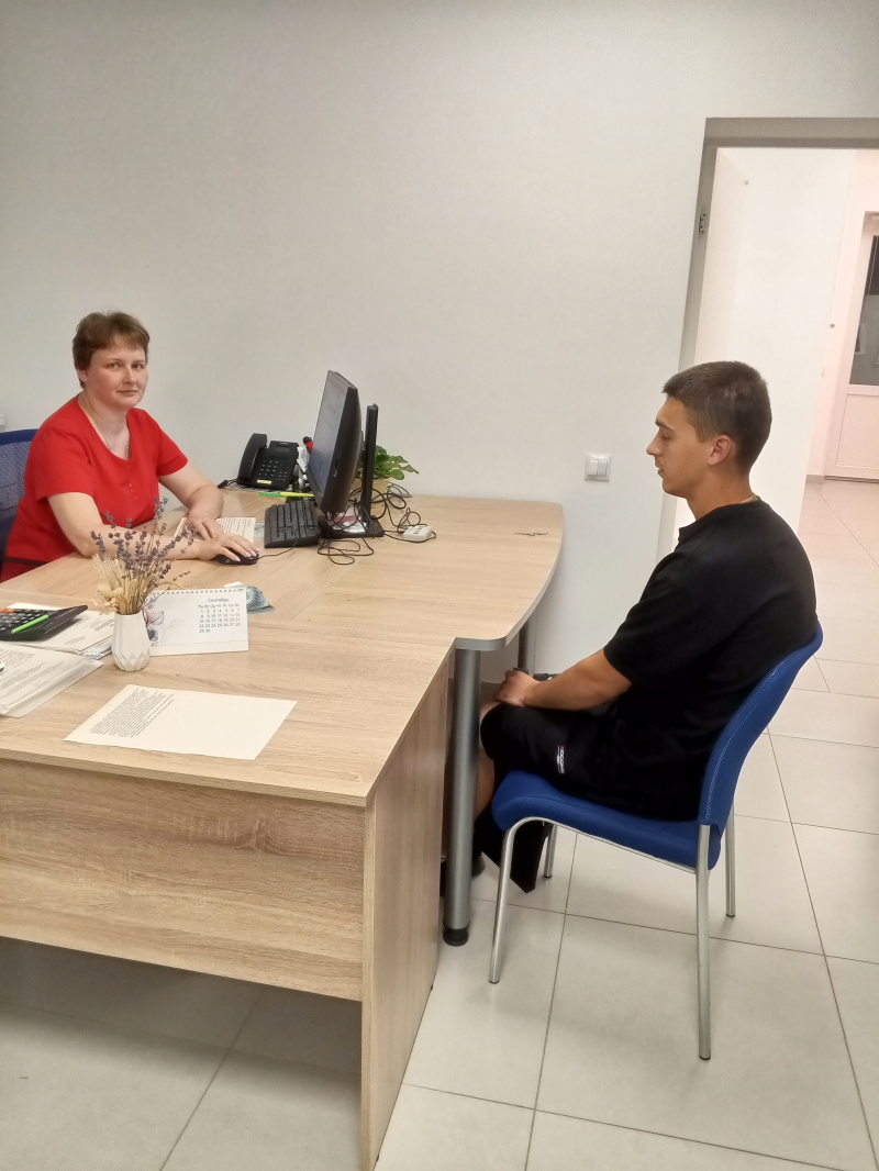 В ряды МЧС при поддержке Краснояружского кадрового центра