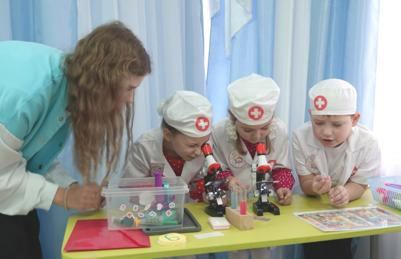 Малыши осваивают профессию врача