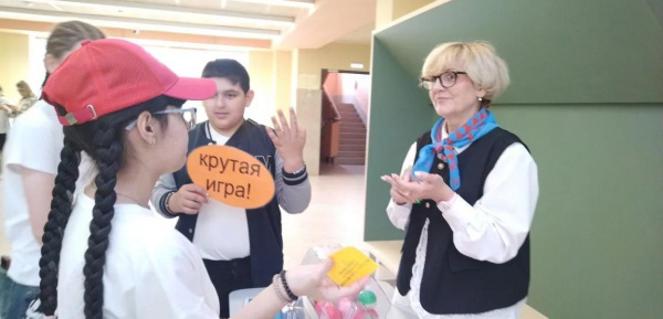 Служба профориентации провела интерактивную викторину на Фестивале Детства в Губкине Служба профориентации провела интерактивную викторину на Фестивале Детства в Губкине