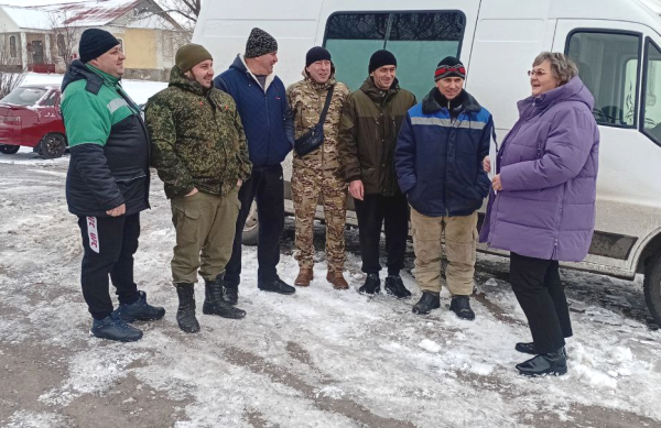 Кадровый центр на колёсах приехал к сельским жителям Ровеньского района