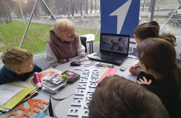 Тема выбора профессии остается актуальной для подростков даже в период каникул Тема выбора профессии остается актуальной для подростков даже в период каникул