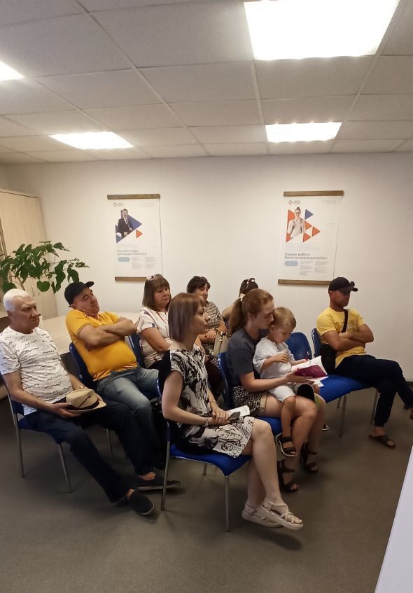 Тридцать два Валуйских безработных с начала года получили психологическую поддержку, а одиннадцать из них уже нашли желаемую работу