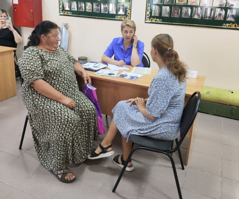 Жителей Шебекинского муниципального округа навестил "Поезд Заботы"