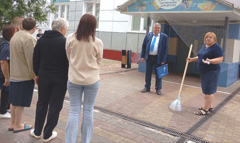Соискатели Белгородского района побывали с экскурсией в Разуменском доме детства