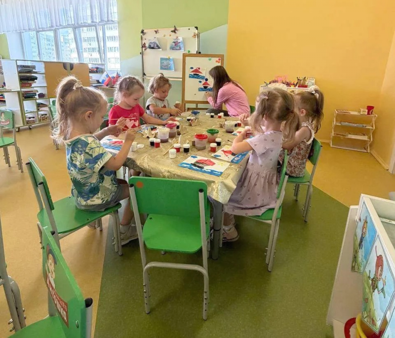Краснояружский кадровый центр помог выпускницам педколледжа начать карьеру в детском саду