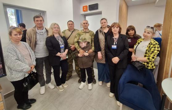 Губкинский кадровый центр помогает семьям участников СВО 